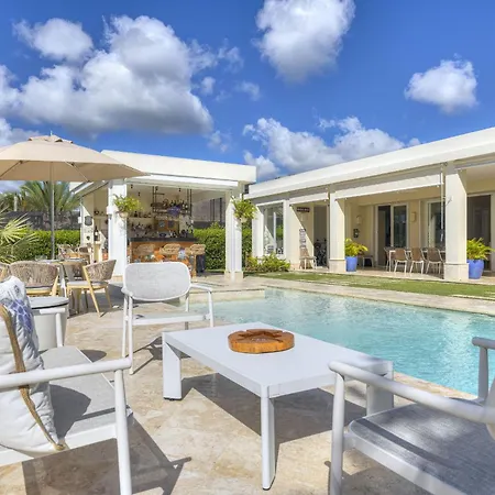 Golf & Sun Retreat Vila *