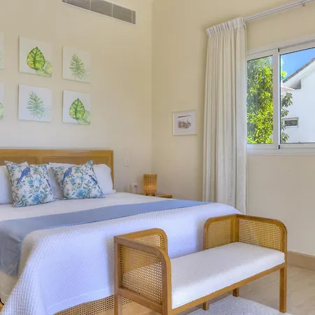 Golf & Sun Retreat Vila *